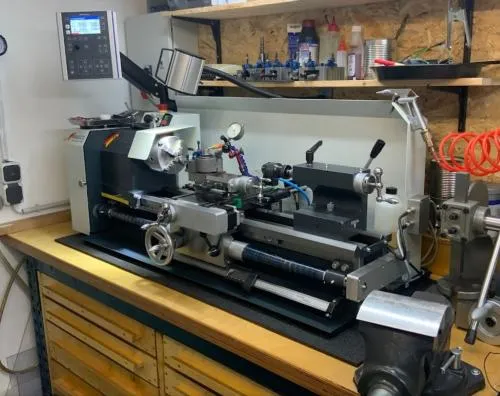 ELS 4 Pro - Elektronische Leitspindelsteuerung für Drehmaschinen