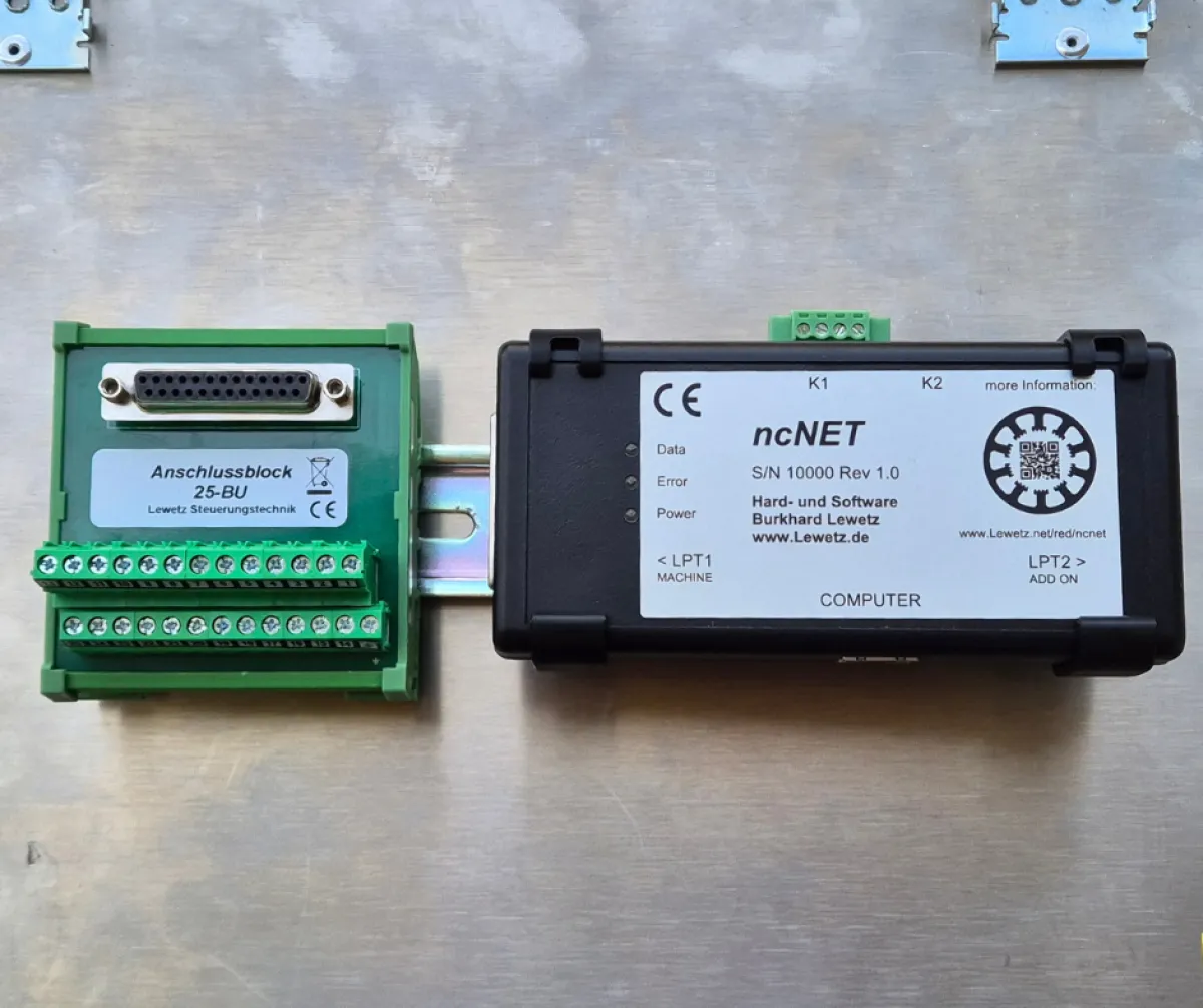 ncNET top-hat rail adapter