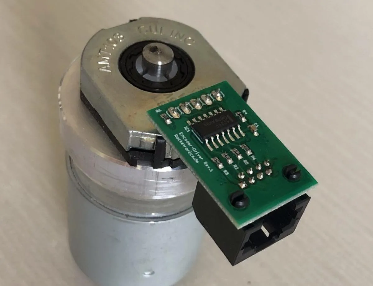 Differential line driver for encoder