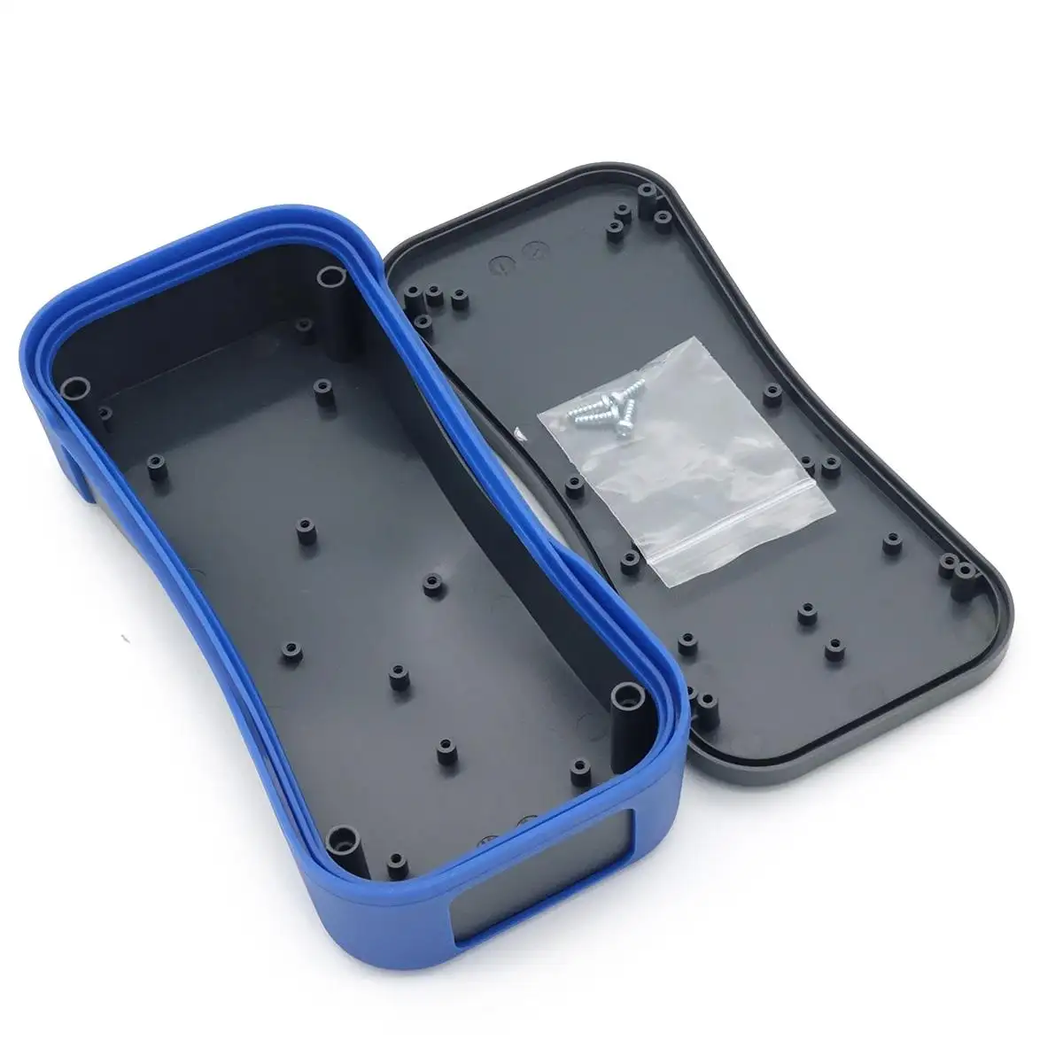 Housing for pendants incl. impact protection